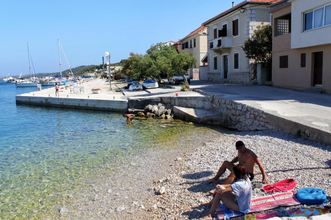 Apartments With A Parking Space Sali, Dugi Otok - 8136 Kültér fotó
