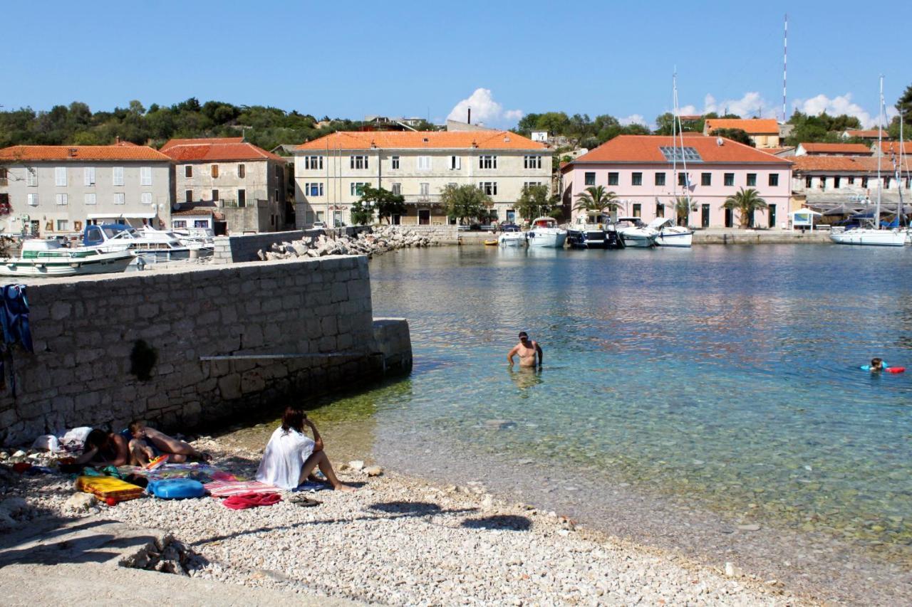 Apartments With A Parking Space Sali, Dugi Otok - 8136 Kültér fotó
